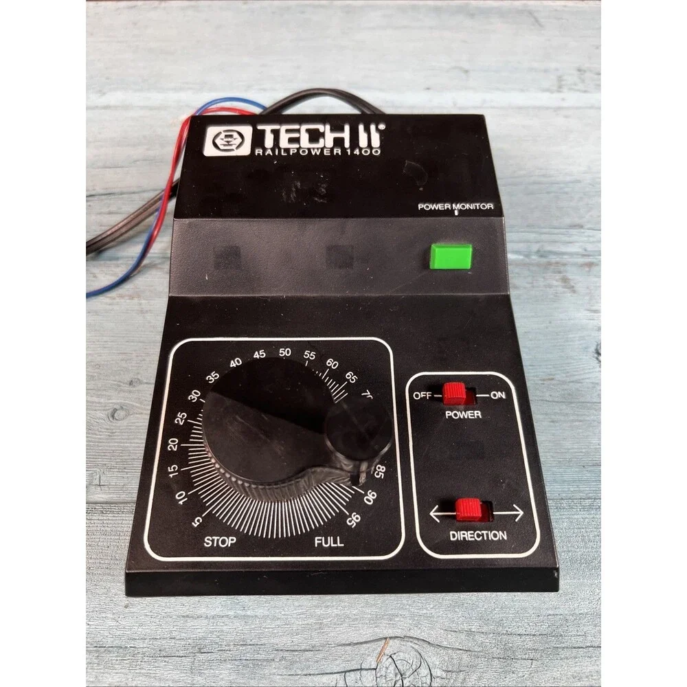 MRC HO Tech II Rail Power 1400 DC Transformer. Tested  Powers On